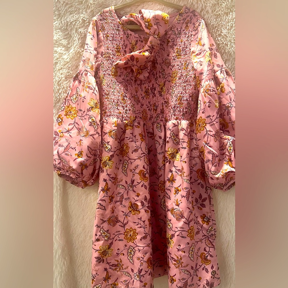 Girl’s Janie and Jack size 8 balloon sleeve dress with matching headband!